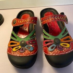 L” Artiste shoes